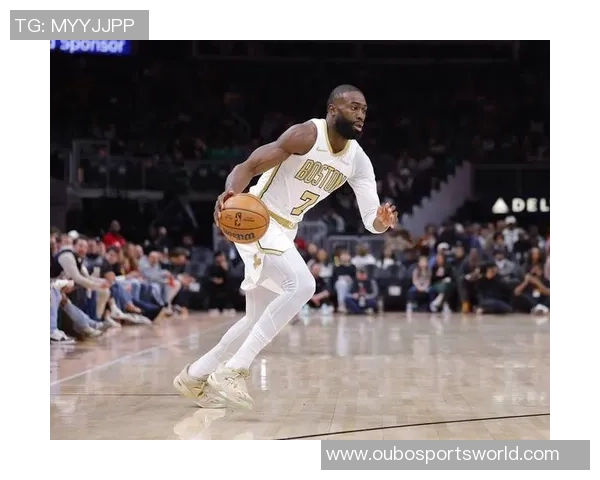 合力进攻展现实力首节杰伦布朗与普理查德双双贡献10分助力球队 合力进攻展现实力首节杰伦布朗与普理查德双双贡献10分助力球队